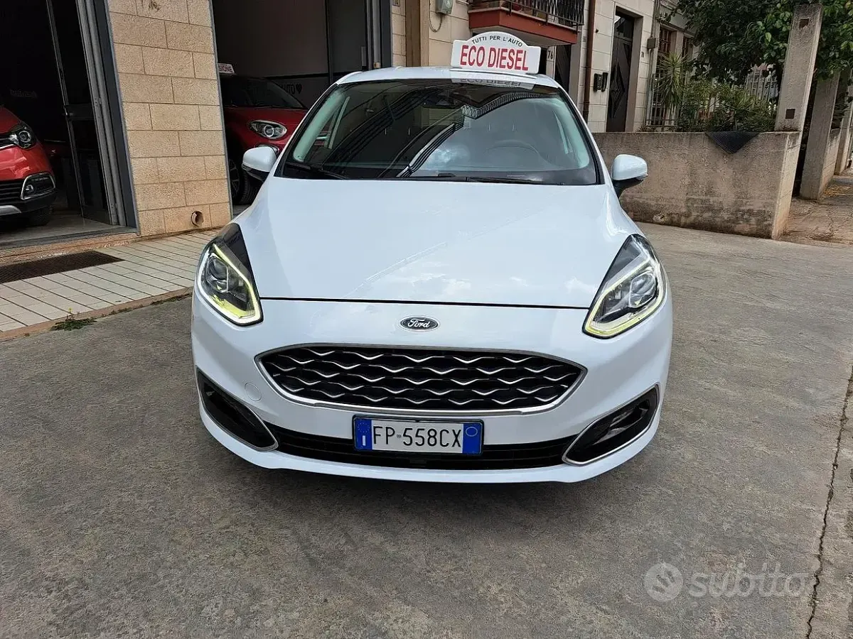 Usata Ford Fiesta Vignale 86 CV (63 kW) 2018 Bianco Utilitaria