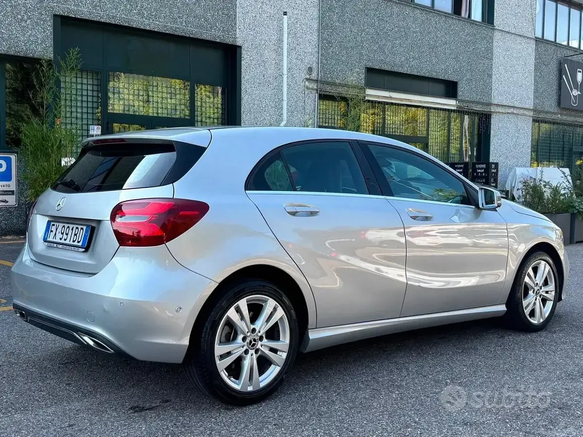 Usata Mercedes A220 177 CV (130 kW) 2018 Grigio Berlina