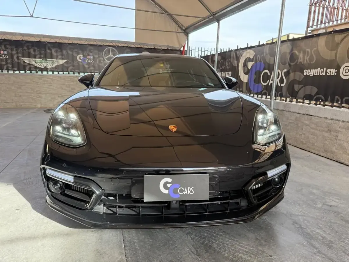 Usata Porsche Panamera 460 CV (338 kW) 2019 Nero Utilitaria