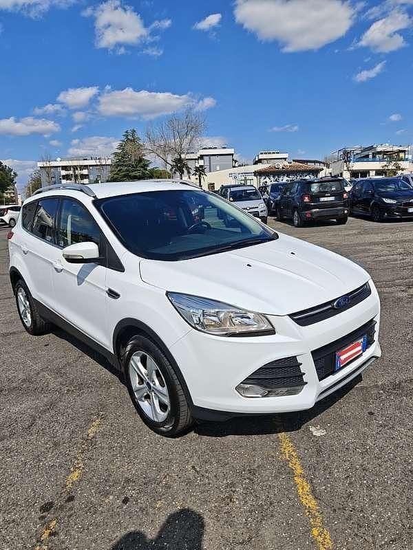 Usata Ford Kuga S 120 CV (88 kW) 2016 Bianco SUV