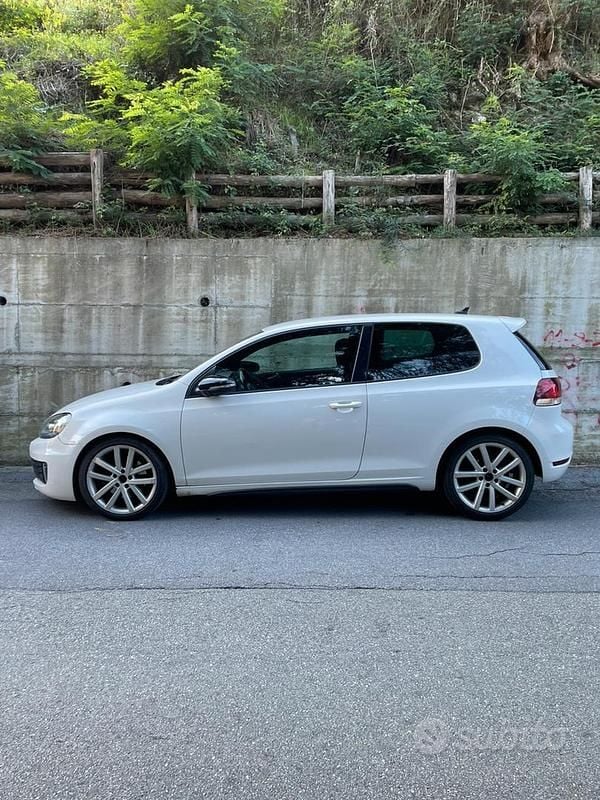 Usata VW Golf VI GTD 170 CV (125 kW) 2010 Bianco Utilitaria