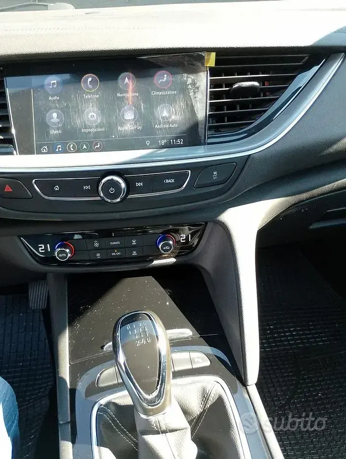 Usata Opel Insignia 122 CV (89 kW) 2021 Blu Berlina