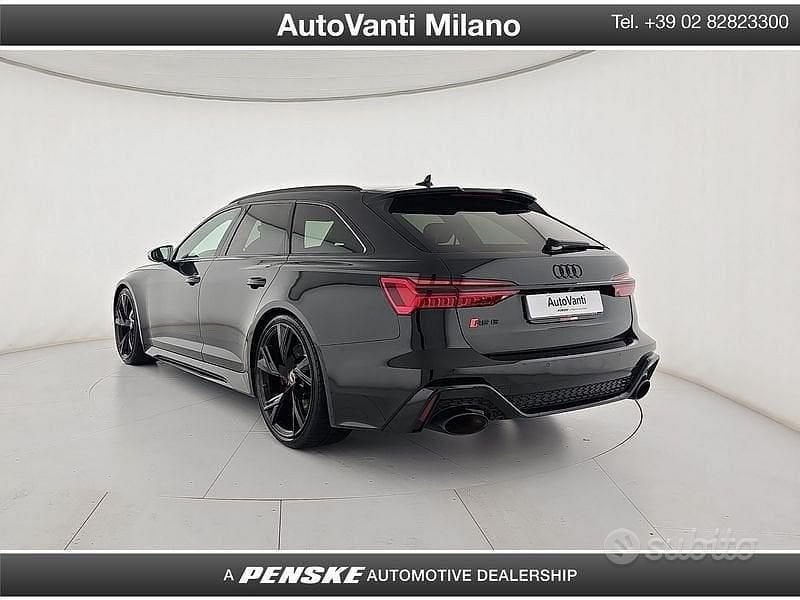 Usata Audi RS6 Ambiente 600 CV (441 kW) 2022 Nero Station wagon