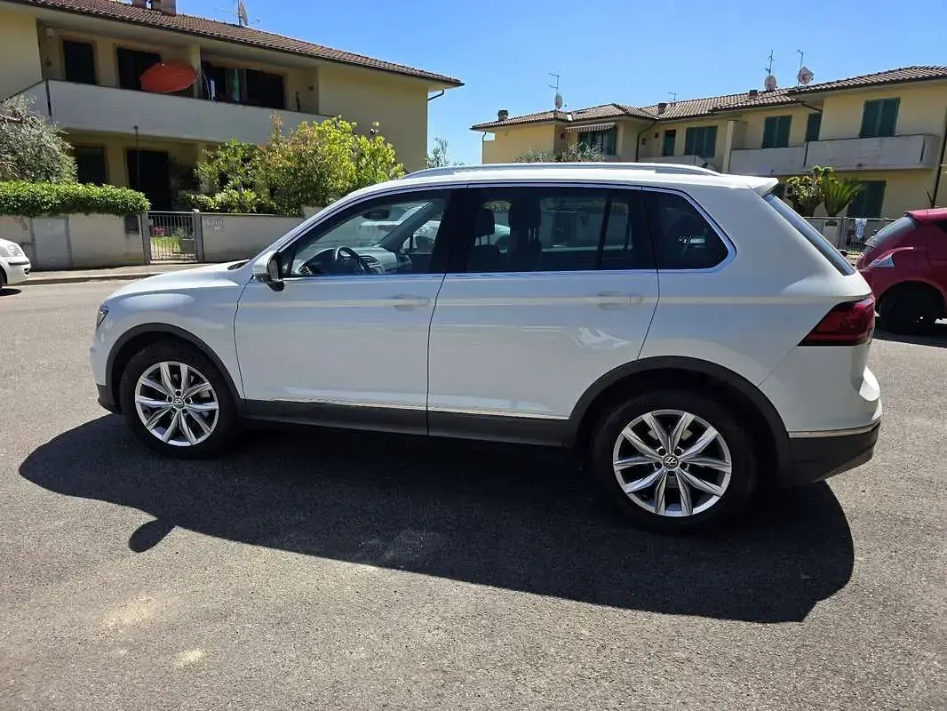 Usata VW Tiguan Executive 150 CV (110 kW) 2017 Bianco SUV