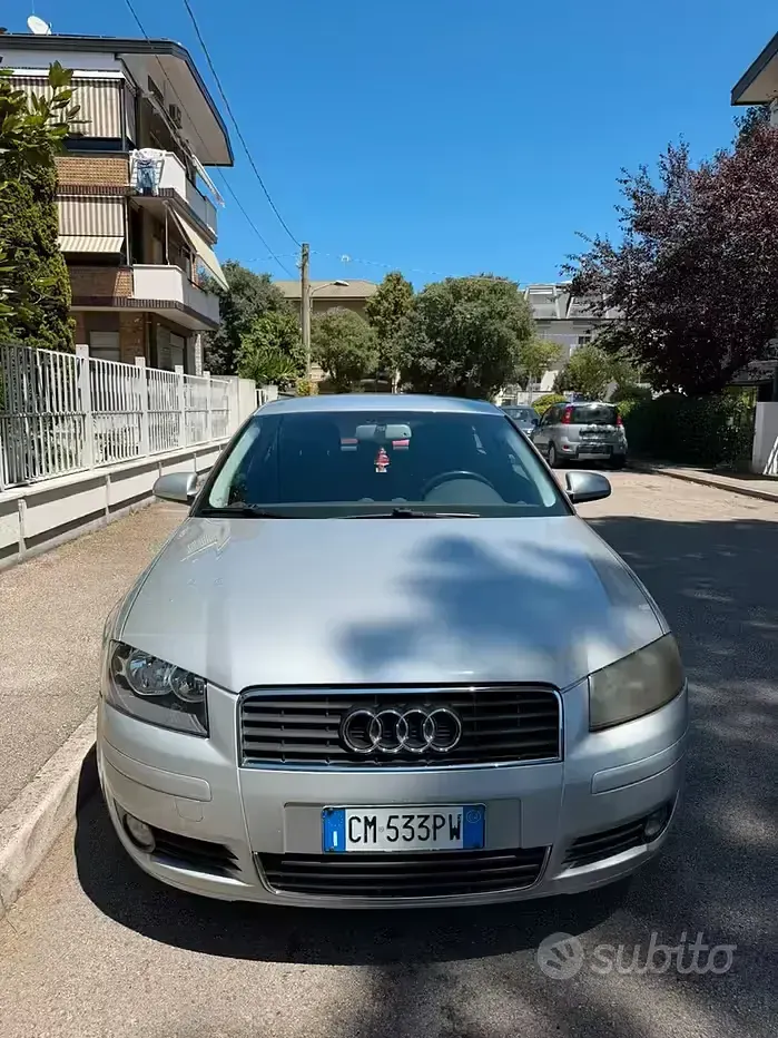 Usata Audi A3 140 CV (102 kW) 2004 Grigio Utilitaria