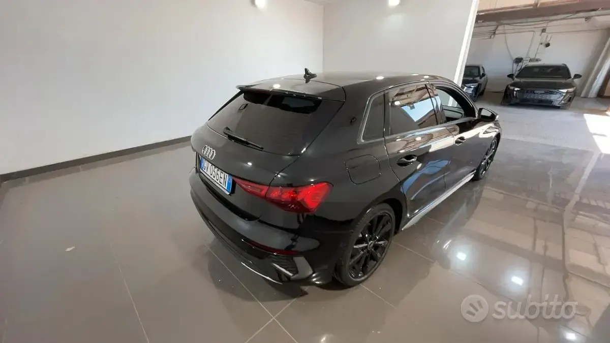 Usata Audi A3 150 CV (110 kW) 2023 Nero Berlina