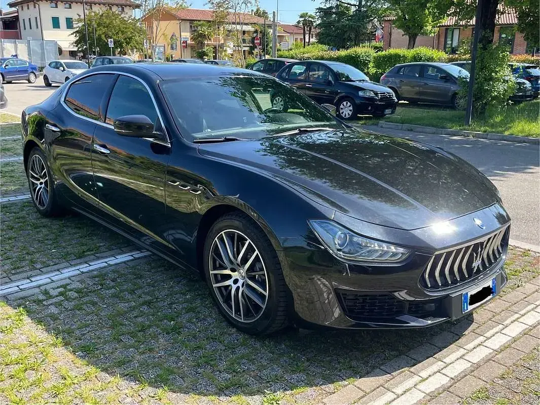 Usata Maserati Ghibli 250 CV (183 kW) 2020 Nero Berlina