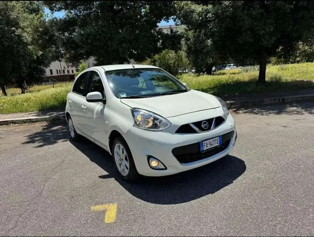 Usata Nissan Micra Acenta 80 CV (58 kW) 2015 Bianco Utilitaria