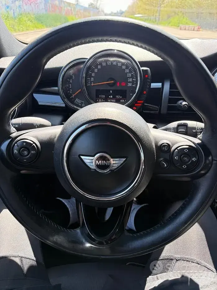 Usata Mini Cooper D 116 CV (85 kW) 2015 Grigio Utilitaria