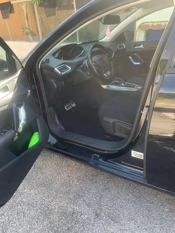 Usata Peugeot 308 SW GT-line 120 CV (88 kW) 2018 Nero Station wagon
