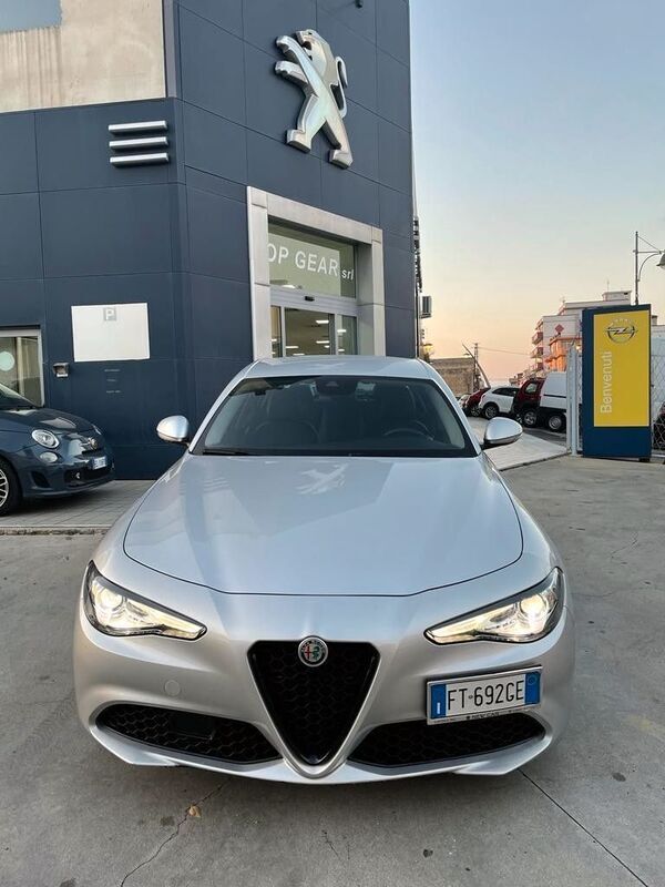 Venduto Alfa Romeo Giulia Giulia2.2 t. - auto usate in vendita