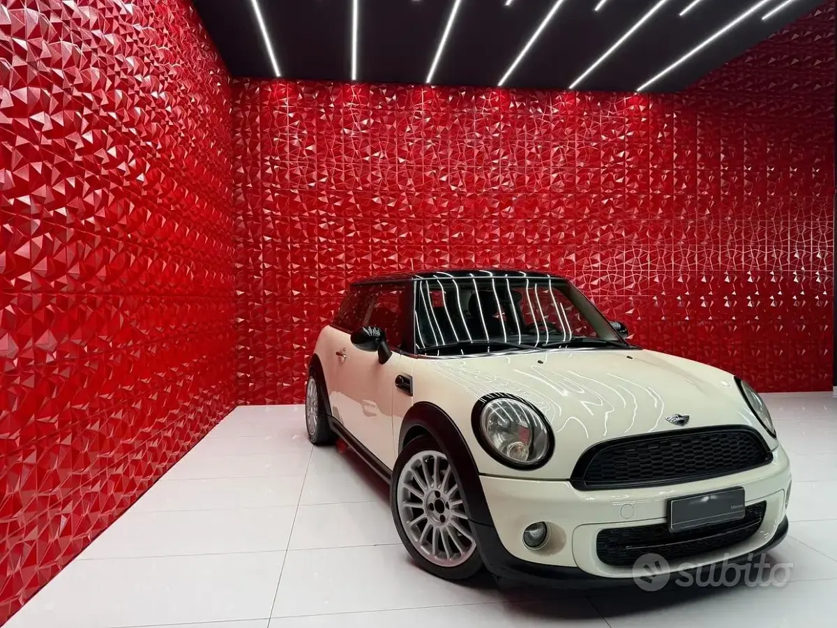 Usata Mini Cooper D 112 CV (82 kW) 2013 Beige Utilitaria