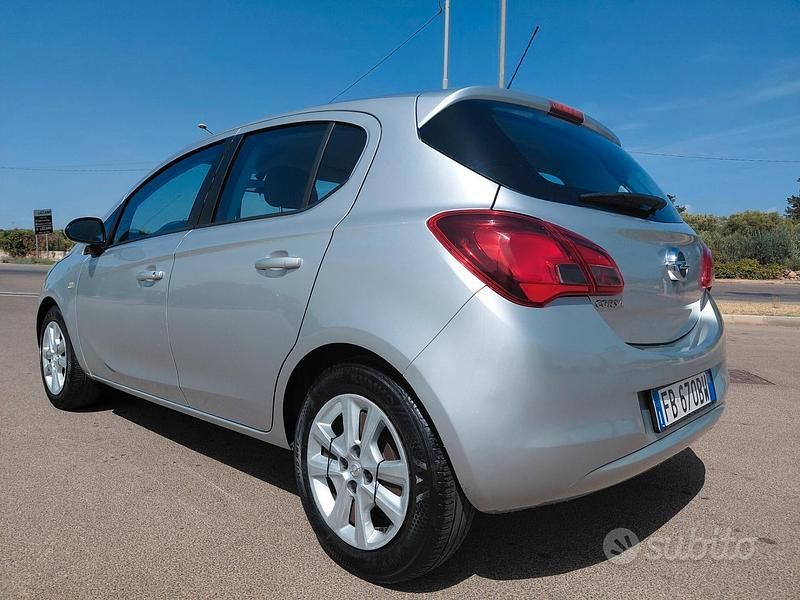Usata Opel Corsa Cosmo 90 CV (66 kW) 2015 Argento Berlina