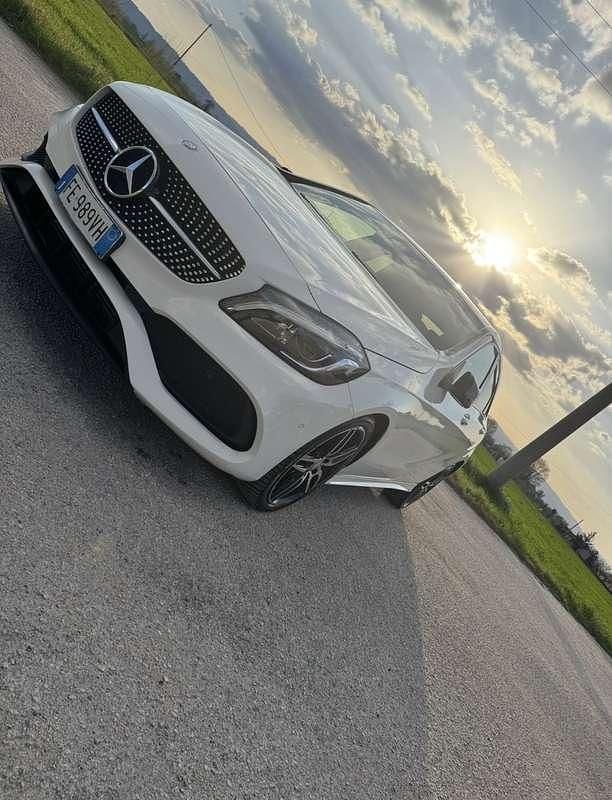Usata Mercedes A200 Premium 136 CV (100 kW) 2016 Utilitaria