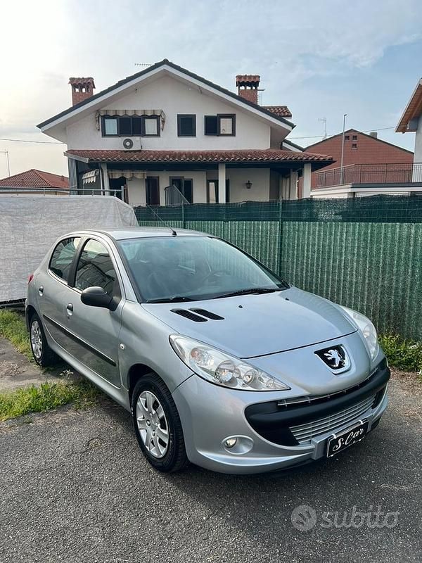 Usata Peugeot 206 60 CV (44 kW) 2010 Berlina