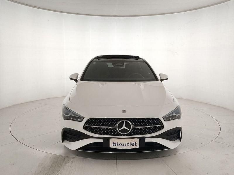 Usata Mercedes CLA200 AMG Line Premium 149 CV (109 kW) 2024 Bianco Station wagon