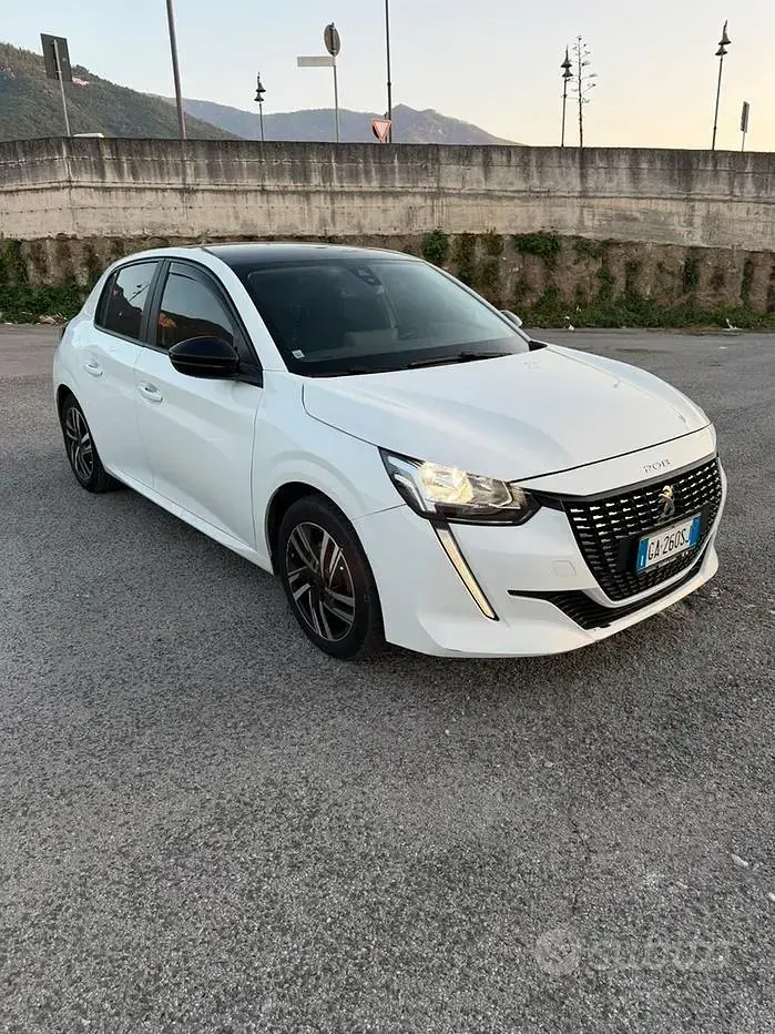 Usata Peugeot 208 101 CV (74 kW) 2020 Bianco Utilitaria