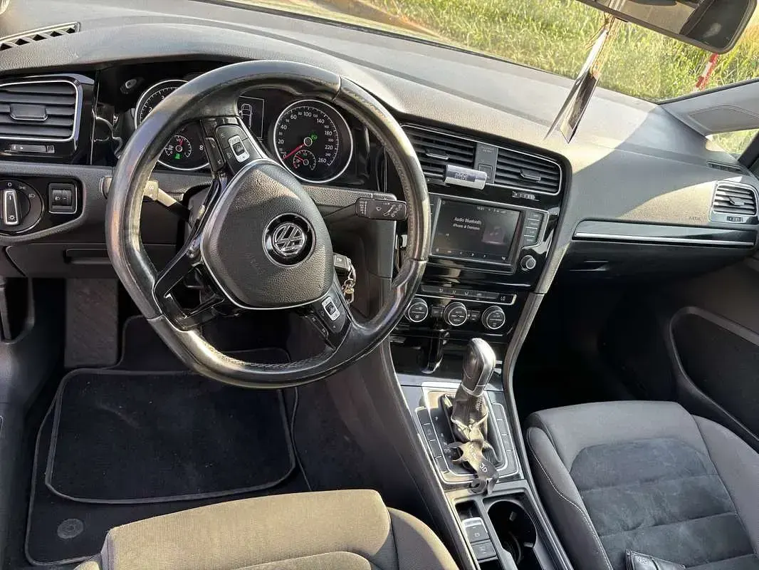 Usata VW Golf VII 110 CV (80 kW) 2016 Grigio Utilitaria