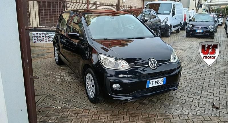 Usata VW up! move up! 60 CV (44 kW) 2018 Nero Utilitaria