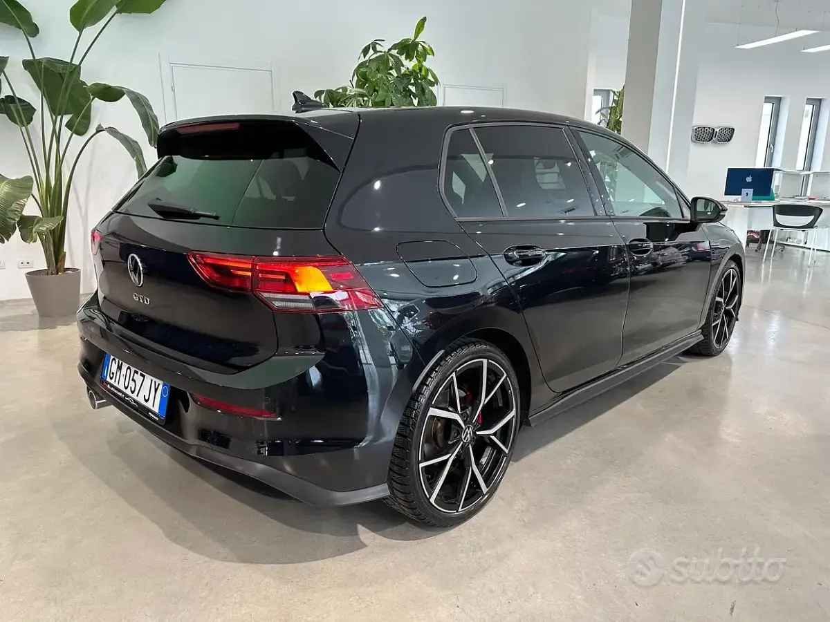 Usata VW Golf VIII GTD 200 CV (147 kW) 2023 Nero Berlina