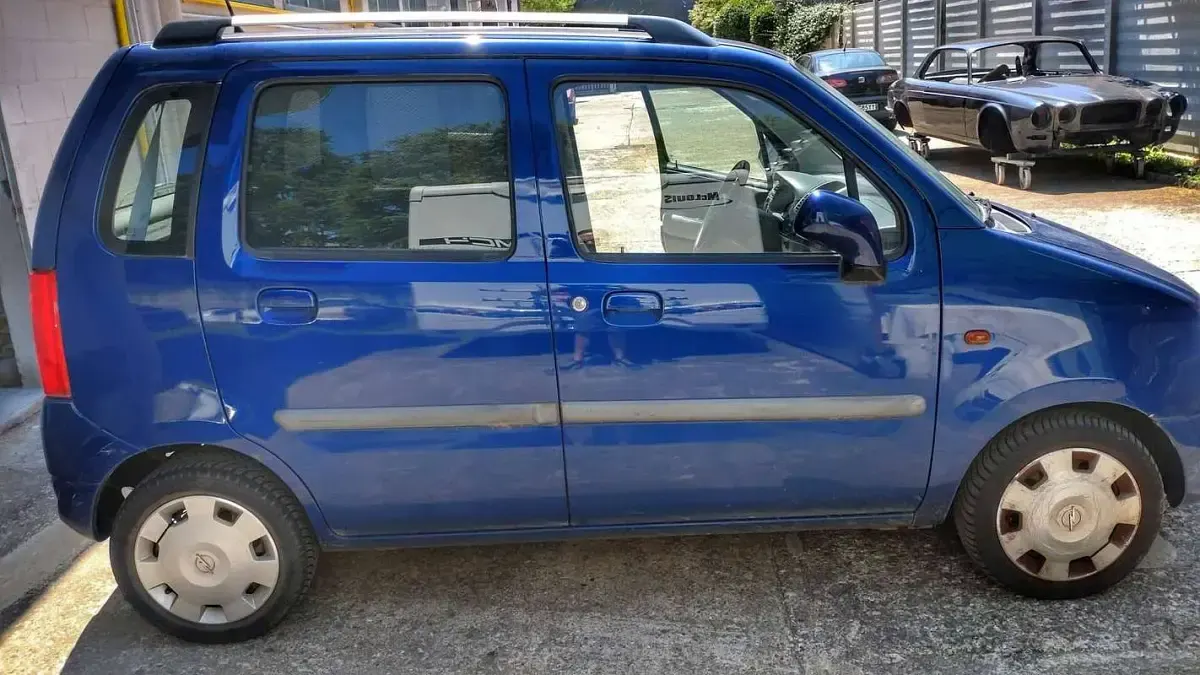 Usata Opel Agila Enjoy 80 CV (58 kW) 2007 Blu/azzurro Berlina