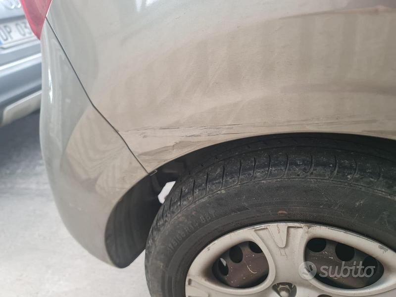 Usata Kia Picanto Active 65 CV (47 kW) 2019 Grigio Utilitaria