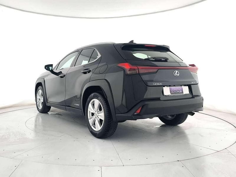 Usata Lexus UX 250h Business Edition 145 CV (106 kW) 2021 Nero metallizzato SUV