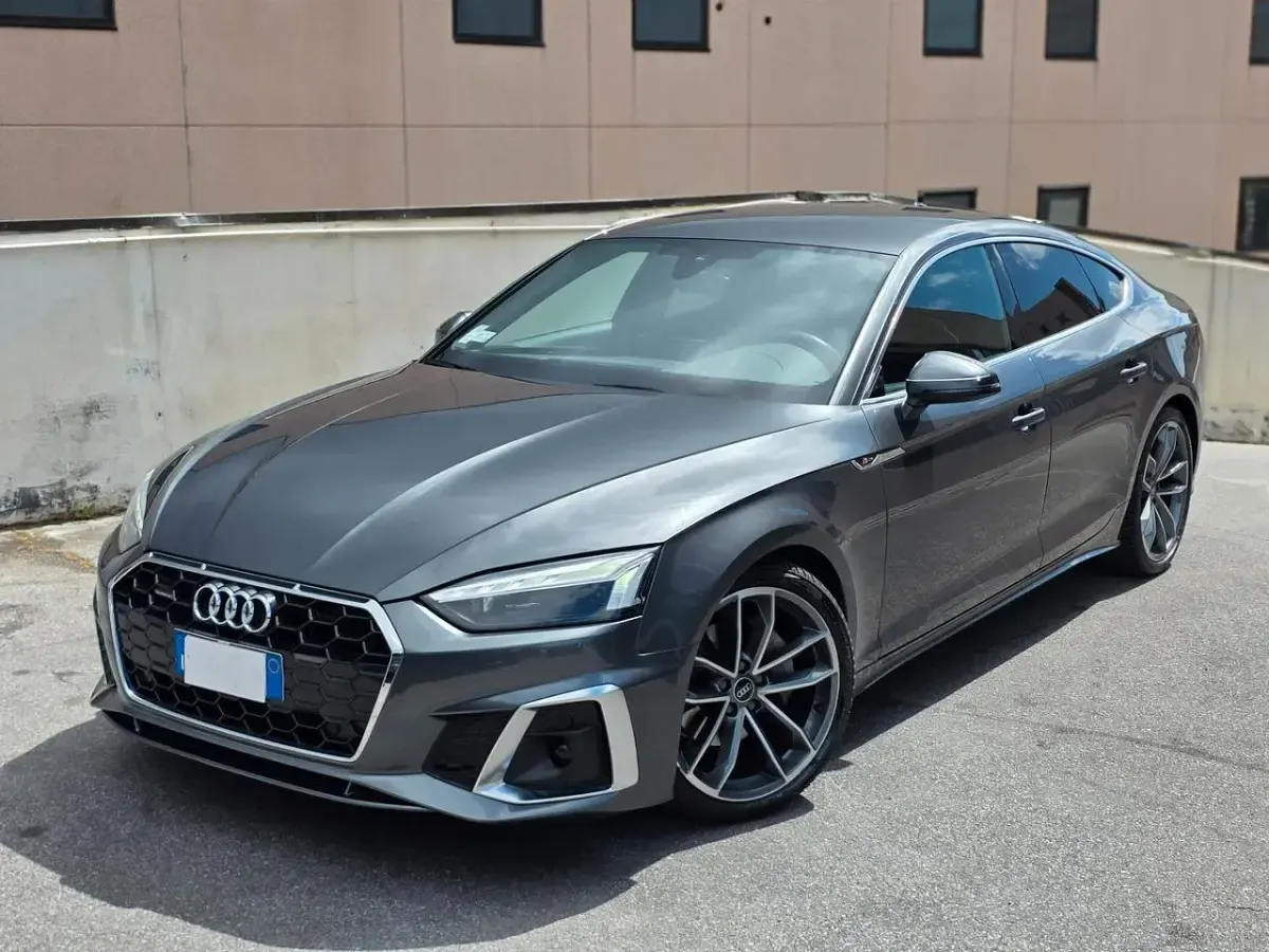 Usata Audi A5 203 CV (149 kW) 2022 Grigio Coupé