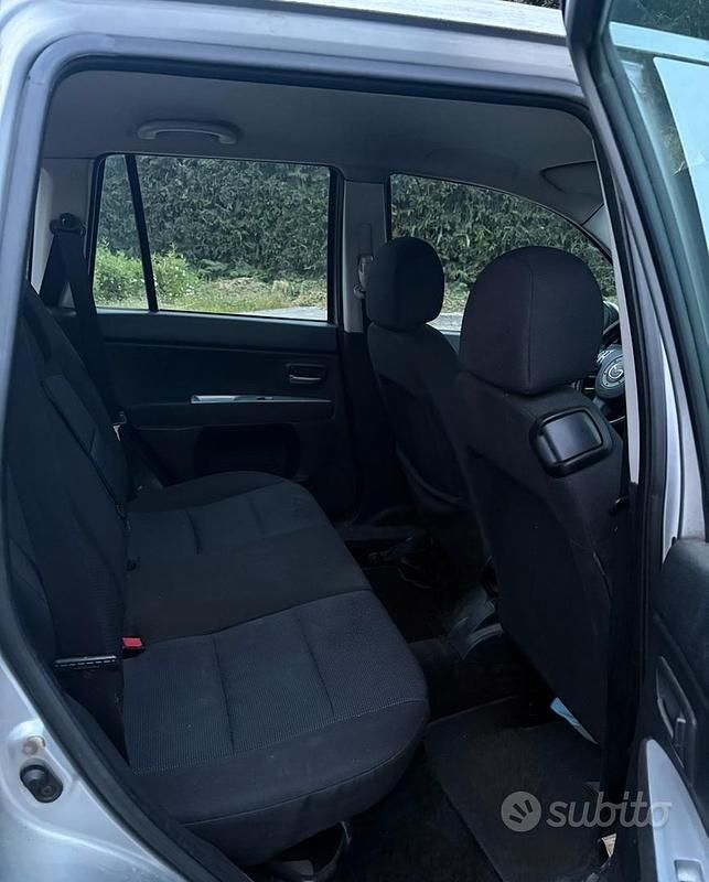 Usata Mazda 2 75 CV (55 kW) 2006 Grigio Utilitaria