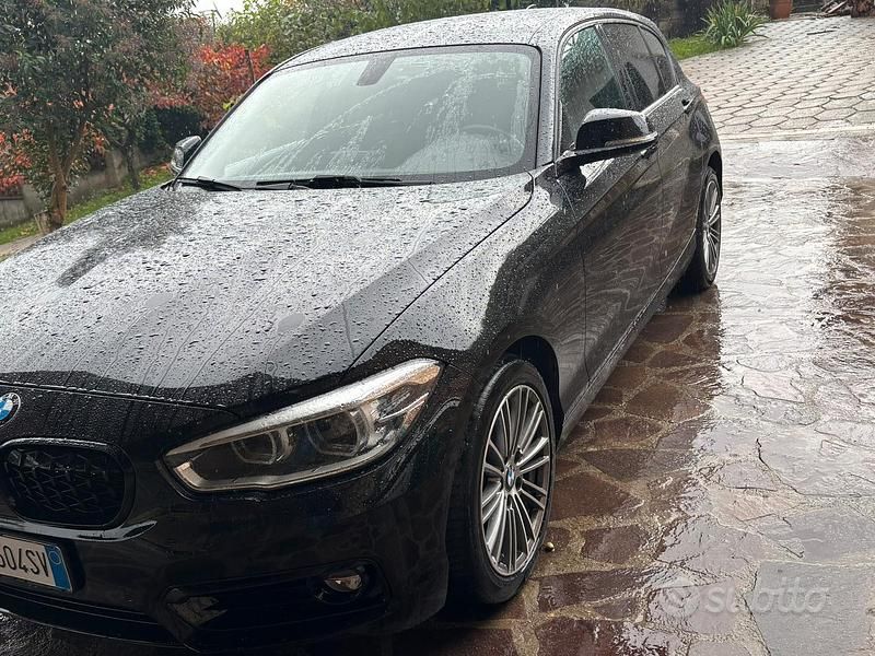 Usata BMW 118 150 CV (110 kW) 2019 Nero Utilitaria