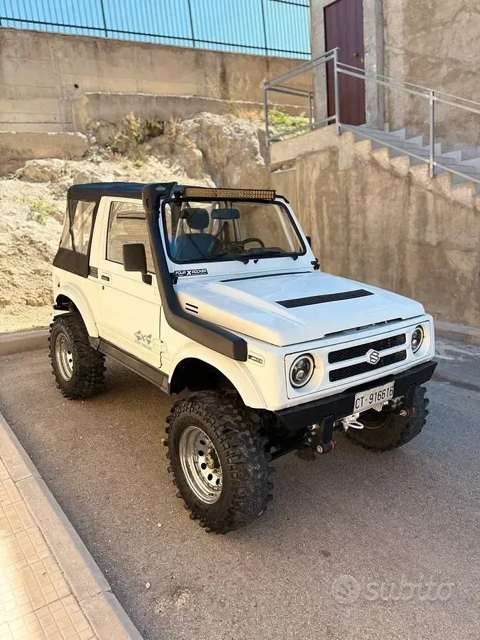 Usata Suzuki Samurai 64 CV (47 kW) 1990 Bianco SUV