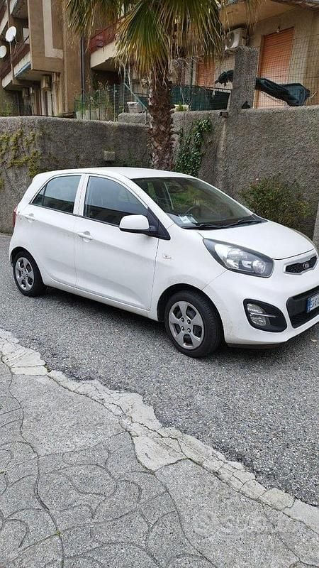 Gebraucht Kia Picanto 69 PS (50 kW) 2013 Kleinwagen