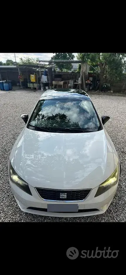 Usata Seat Leon 105 CV (77 kW) 2013 Berlina