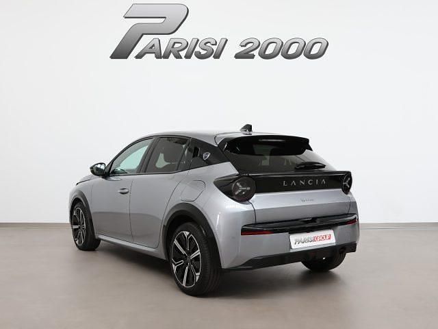 Usata Lancia Ypsilon 101 CV (74 kW) 2025 Grigio granito Utilitaria