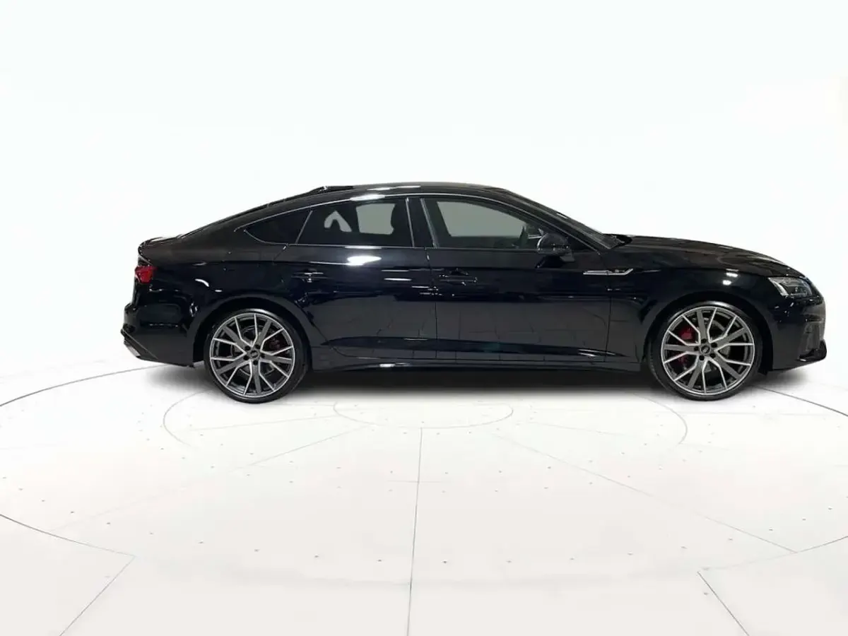Nuova Audi A5 Sportback S-Line 204 CV (150 kW) 2025 Nero Utilitaria