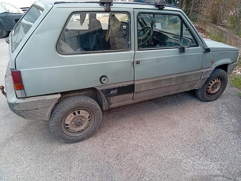 Usata Fiat Panda 4x4 48 CV (35 kW) 1983 Utilitaria