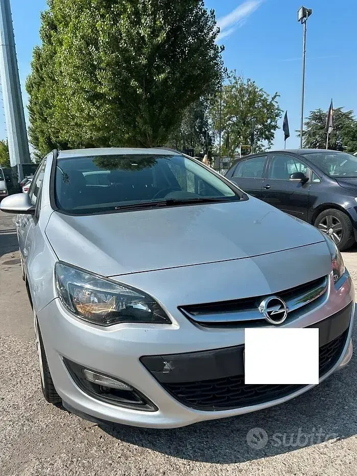 Usata Opel Astra Cosmo 140 CV (102 kW) 2016 Grigio Station wagon