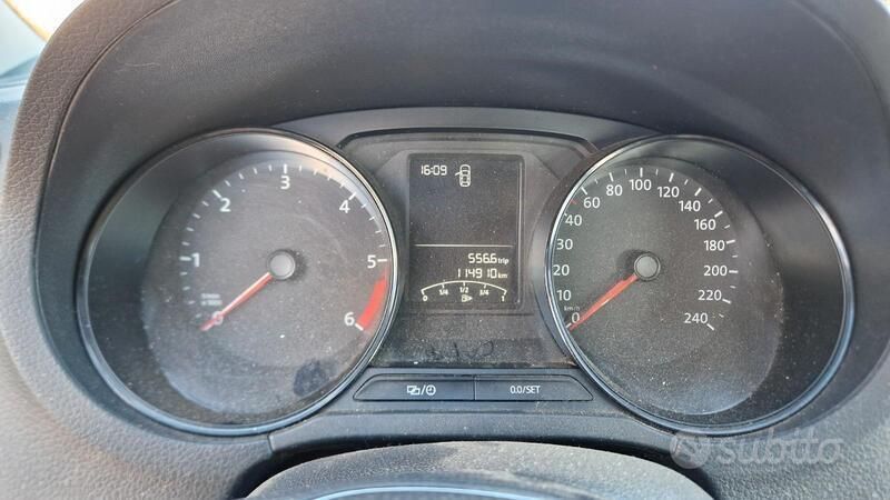 Usata VW Polo 75 CV (55 kW) 2015 Bianco Utilitaria