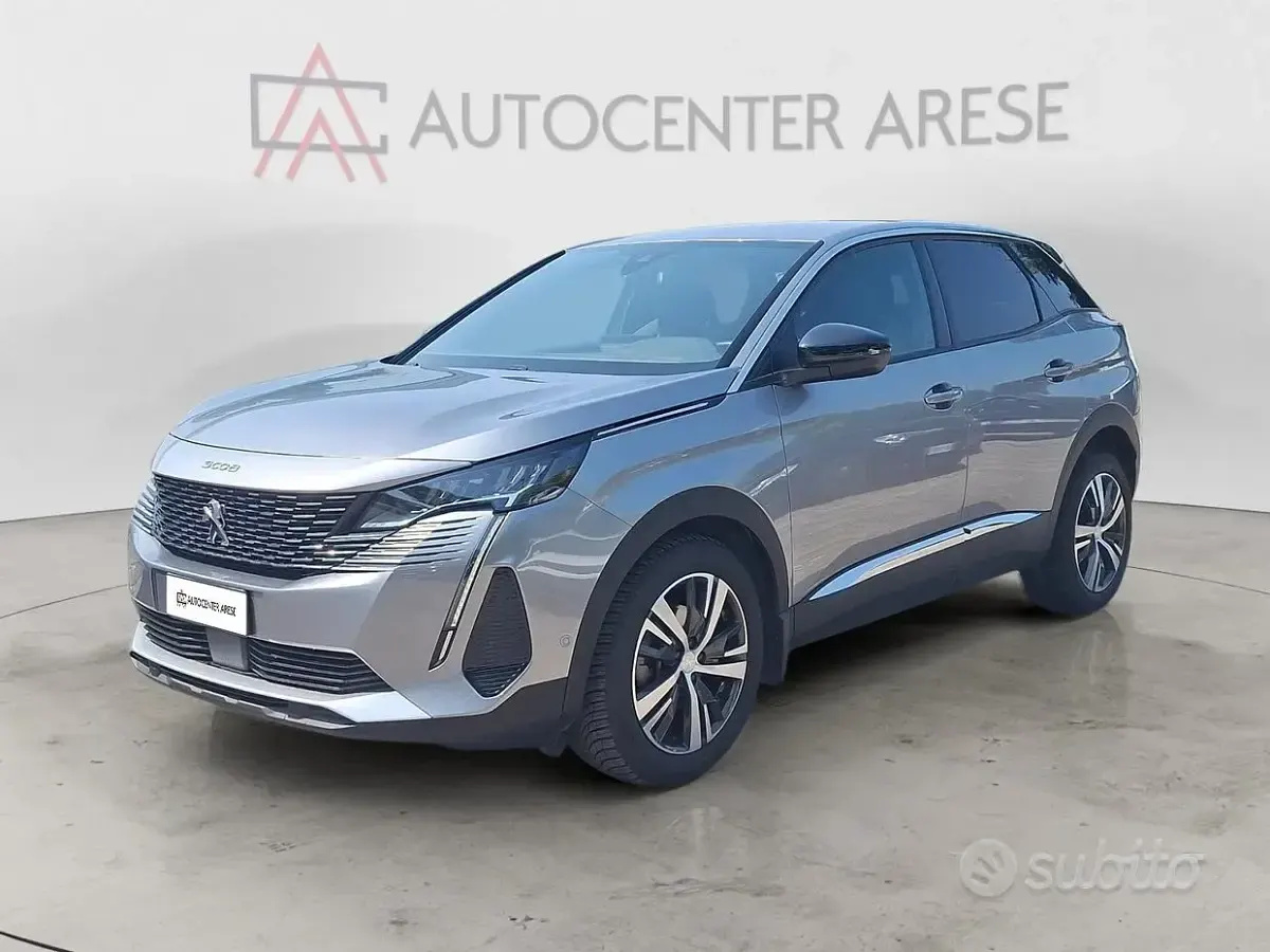 Usata Peugeot 3008 Allure 131 CV (96 kW) 2023 Grigio SUV