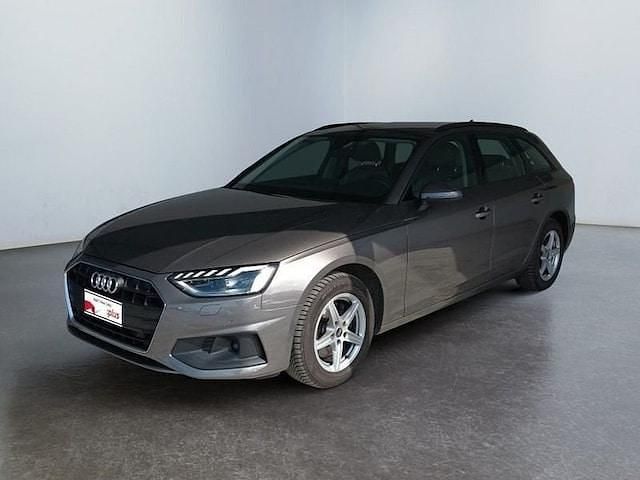 Usata Audi A4 Business 136 CV (100 kW) 2022 Grigio terra metallizzato Station wagon