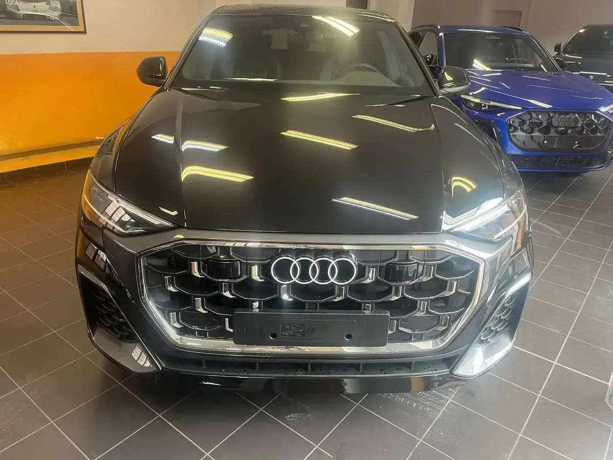 Usata Audi Q8 S-Line 231 CV (169 kW) 2025 Nero SUV