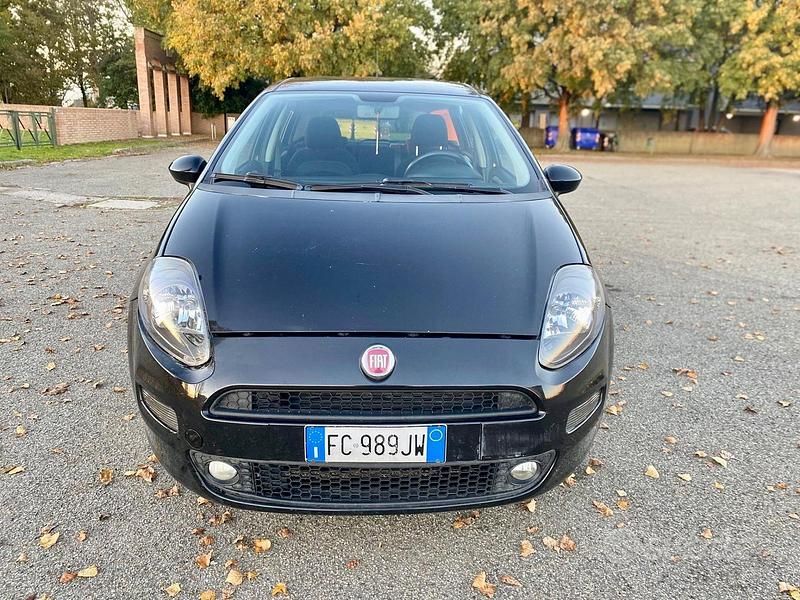 Usata Fiat Grande Punto 77 CV (56 kW) 2016 Nero Utilitaria