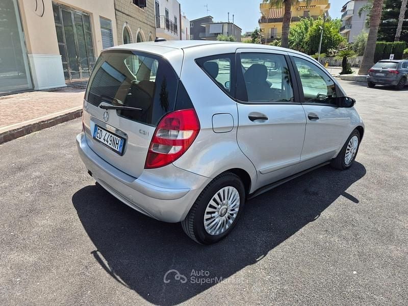 Usata Mercedes A160 Elegance 82 CV (60 kW) 2006 Argento Berlina