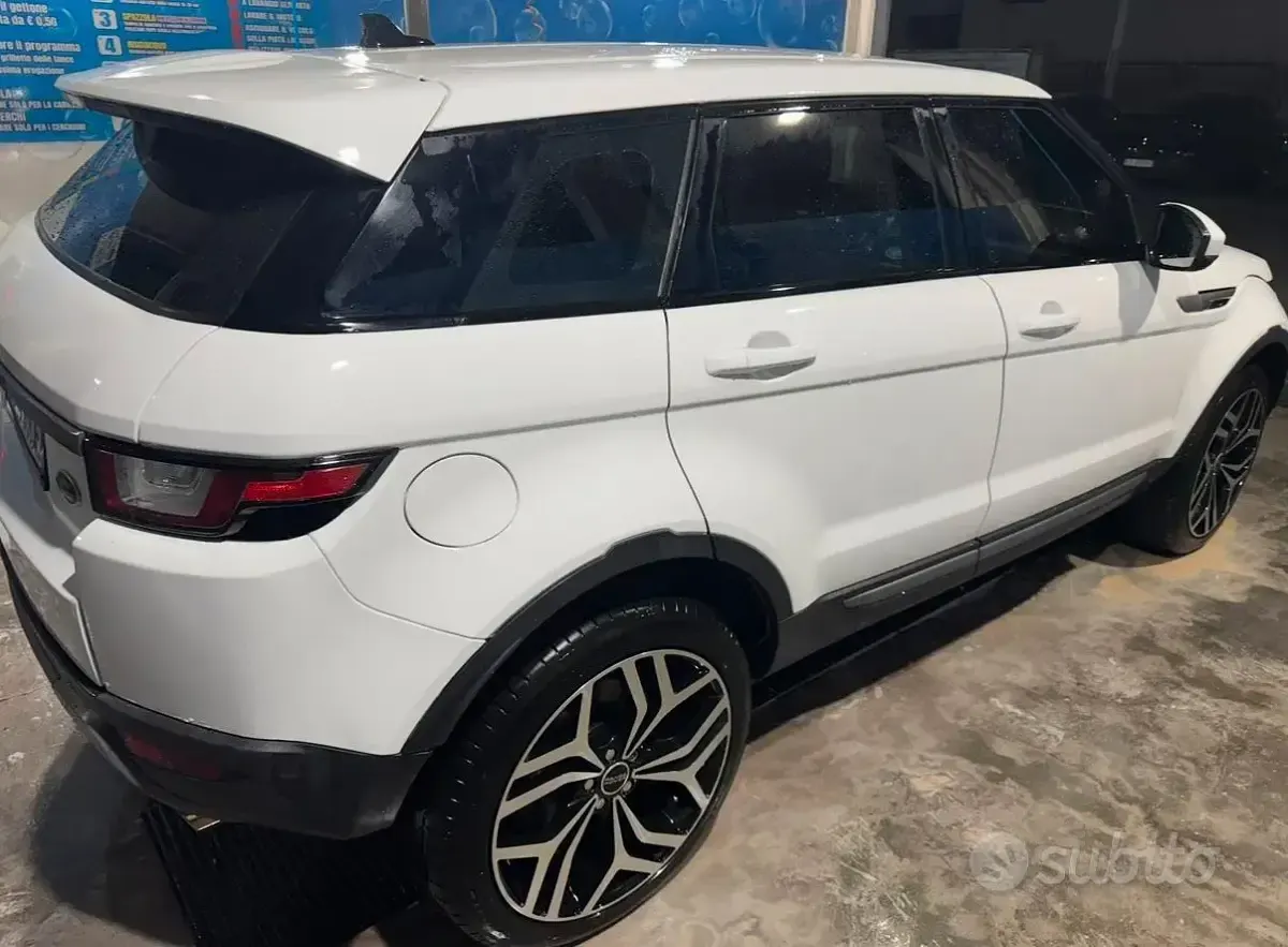 Usata Land Rover Range Rover evoque 2016 Bianco Coupé