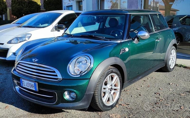 Verde Usata 2011 Mini Cooper Due volumi | 6800 € (Buon prezzo) - Immagine 1/4