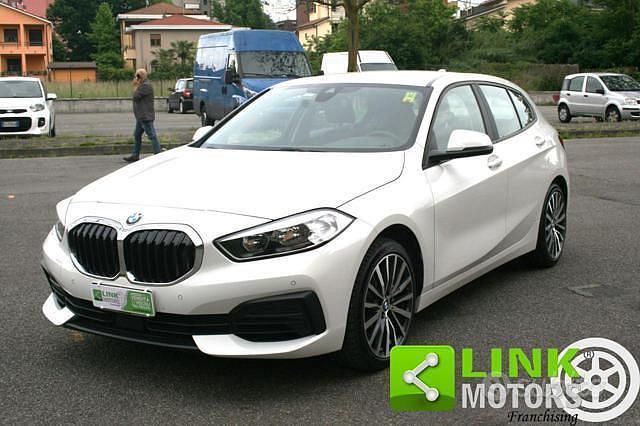 Bianco Usata 2019 BMW 118 Luxury Line Due volumi | 19.700 € (Buon prezzo) - Immagine 1/4