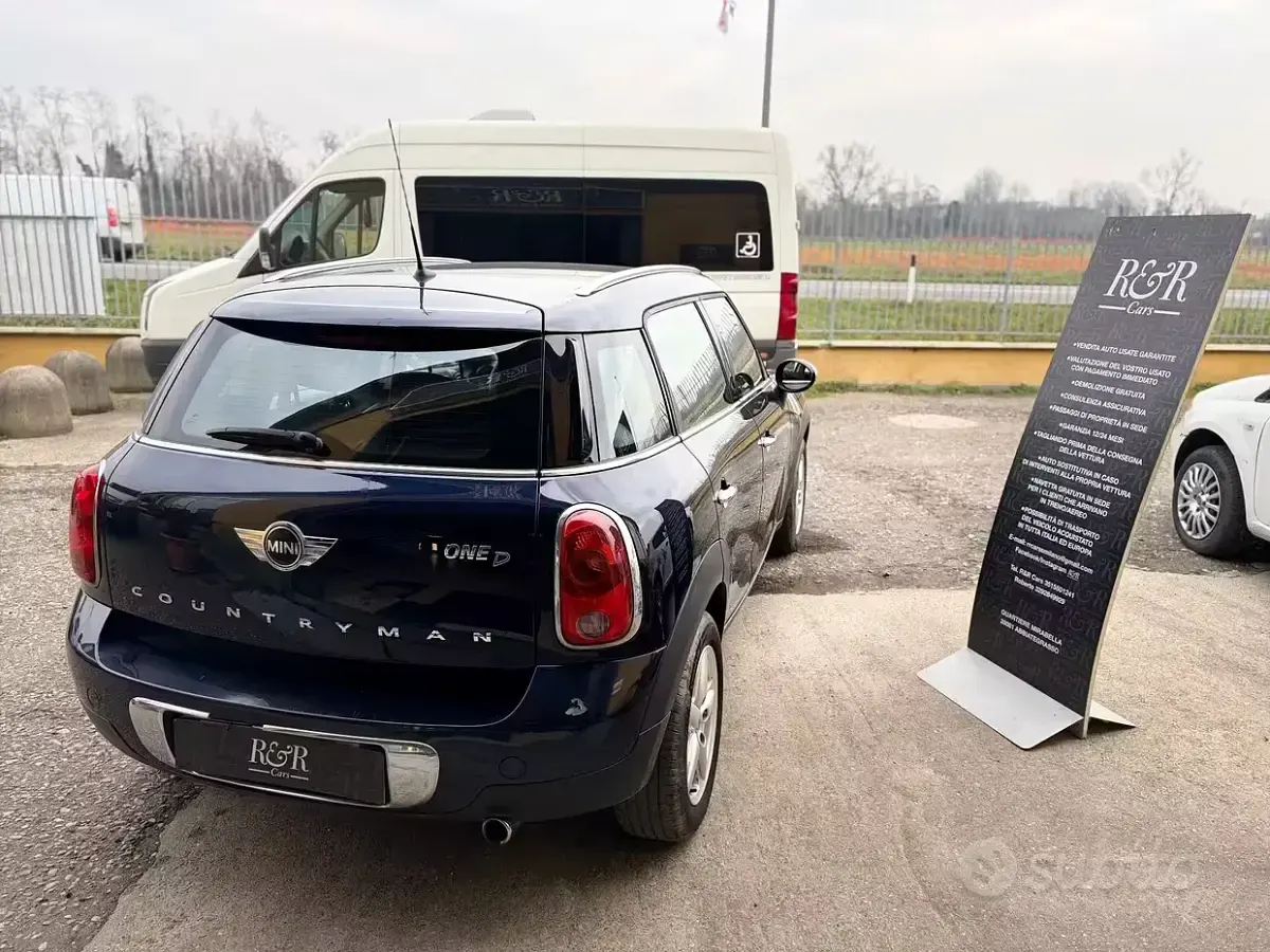 Usata Mini Cooper D Countryman 90 CV (66 kW) 2014 Bluazzurro SUV