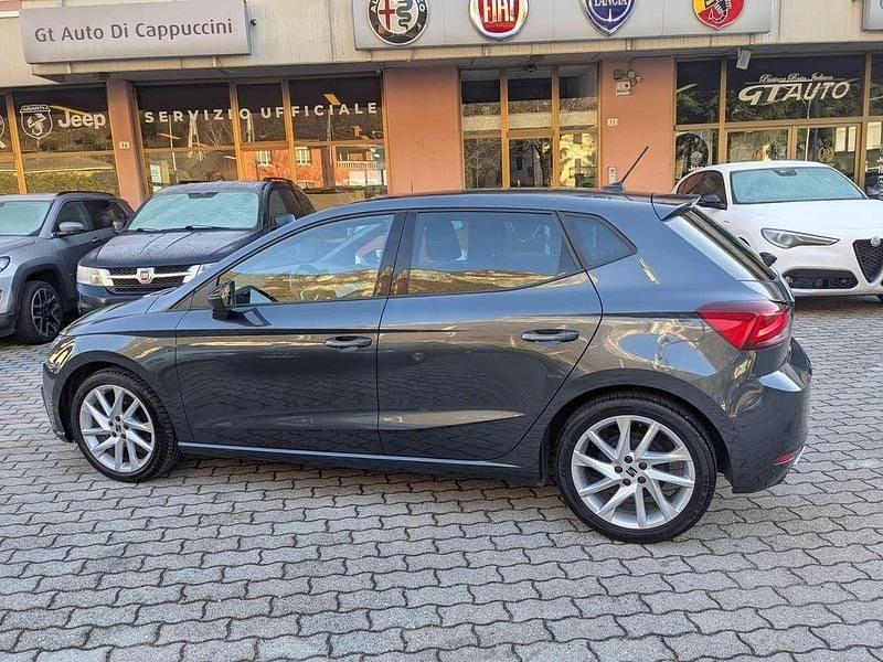 Grigio Usata 2024 Seat Ibiza FR Tre volumi | 16.800 € (Buon prezzo) - Immagine 1/4