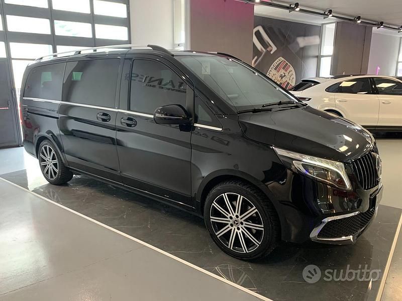 Usata Mercedes V250 AMG line 190 CV (139 kW) 2020 Nero Monovolume