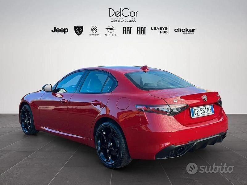 Używany Alfa Romeo Giulia Veloce 280 KM (205 kW) 2023 Czerwony Sedan/Limuzyna